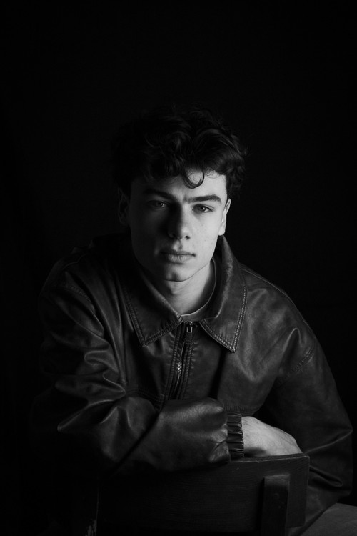 Miguel Laranjeira as Pedestre