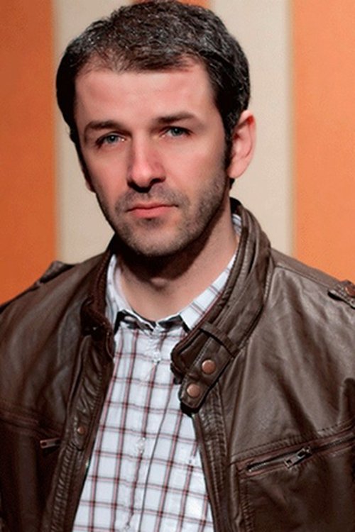 Zvonimir Munivrana as Priest