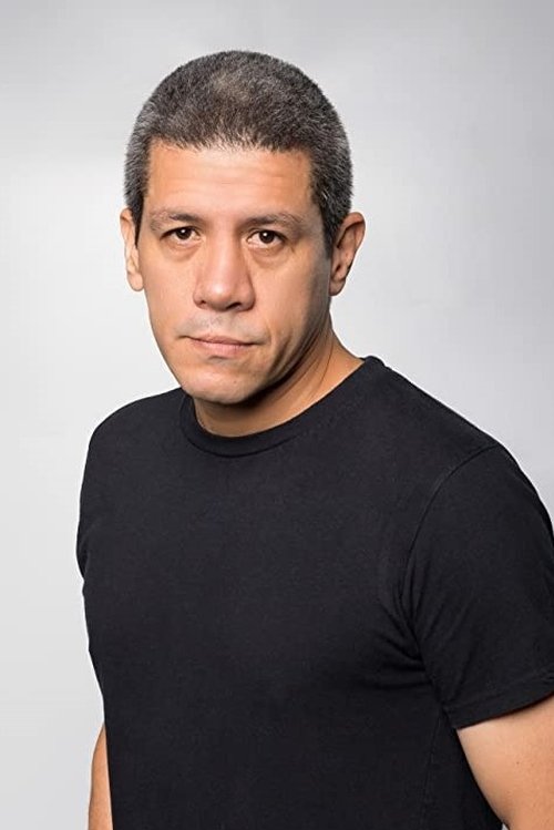 Larry Diaz as Sargento