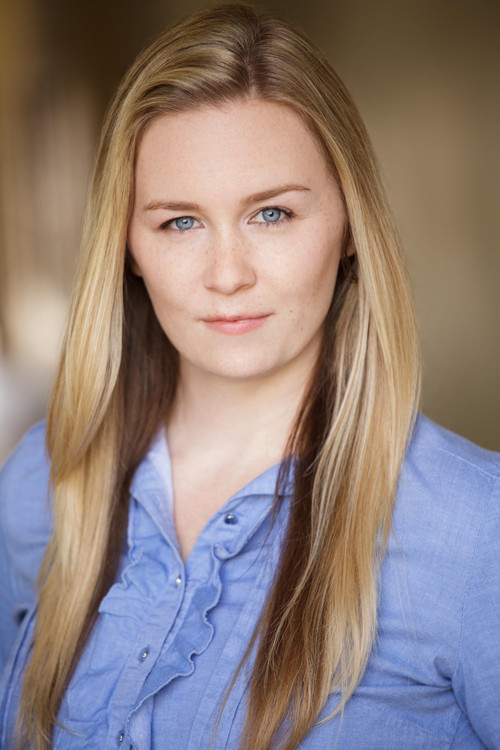 Malorie Mackey as Luara