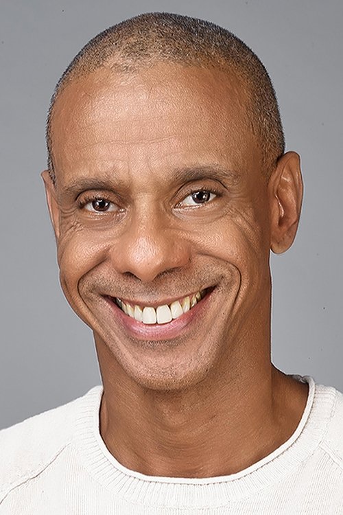 Jorge Lucas as Médico