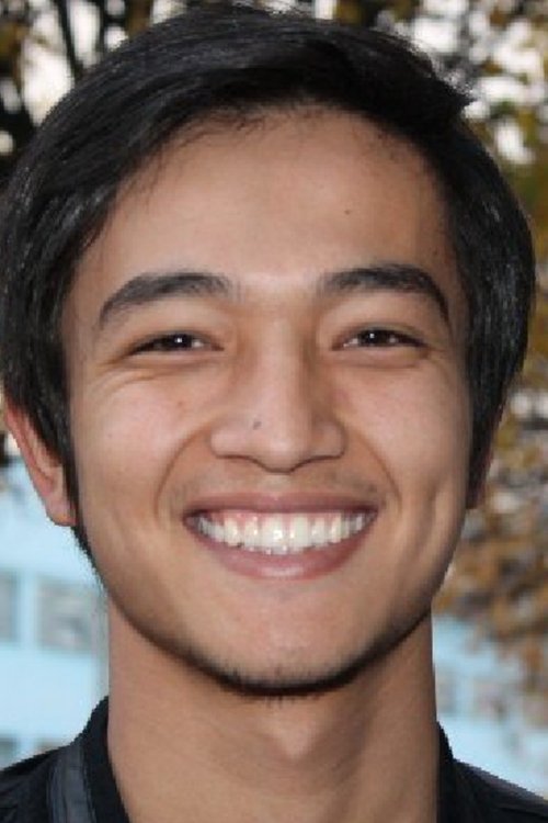 Meirgat Amangeldin as Qasym