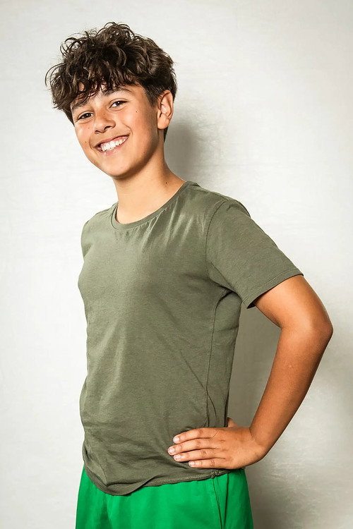 Benjamin Moalem as Lucas