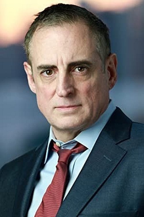 Sean Patrick Reilly as Detective Tommy Leone