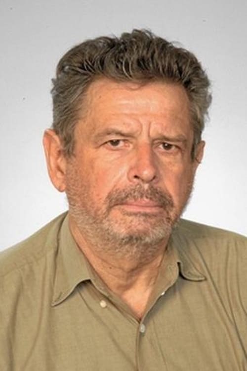 László Szabó as L'Exilé Politique (uncredited)