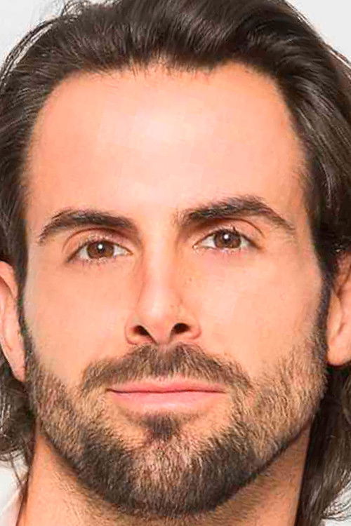 Jordi Rubio Bobet as César Blummer