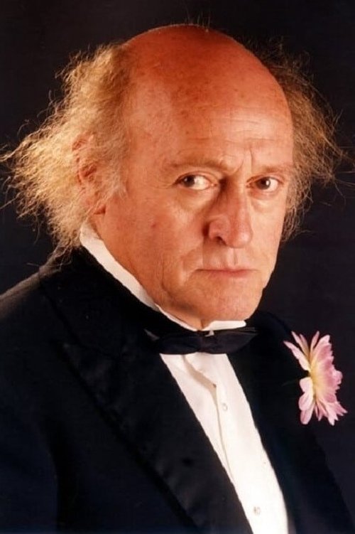 Víctor Israel as Paciente con muletas