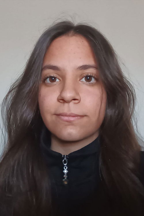 Ángeles Moreta as Víctima