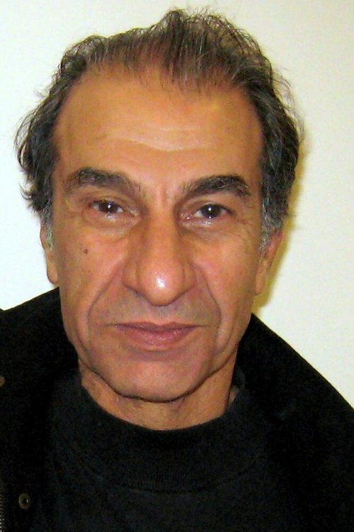 Sasson Gabai as Minister Oman