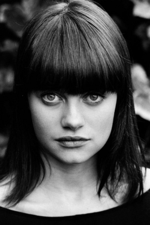 Abigail Hardingham as Liz