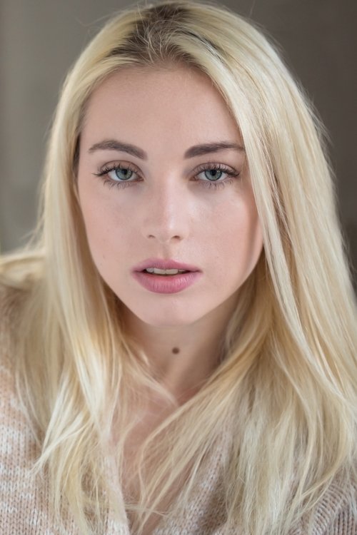 Chelsea Mark as Cassandra