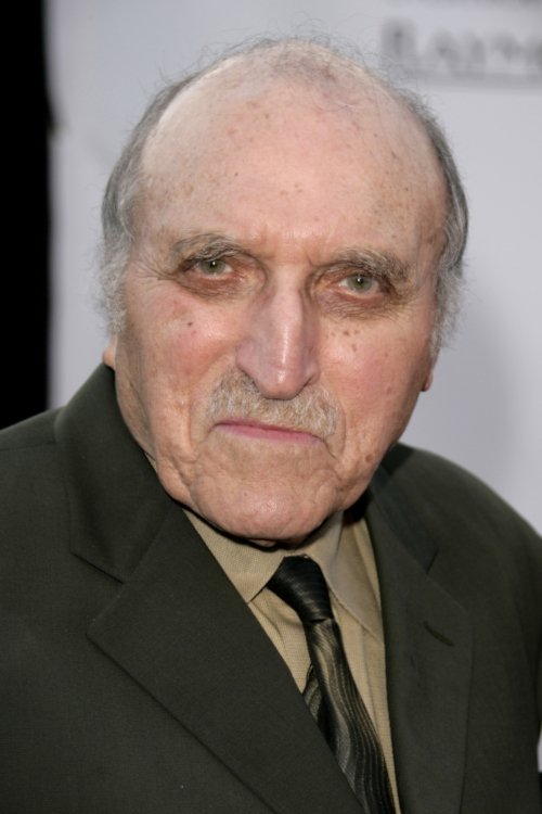 Len Lesser as Charlie Bessemer (uncredited)