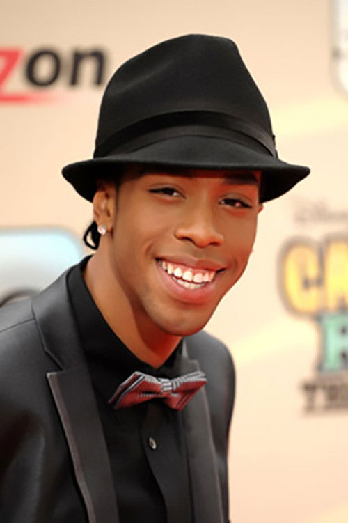 Matthew Finley as Luke Williams