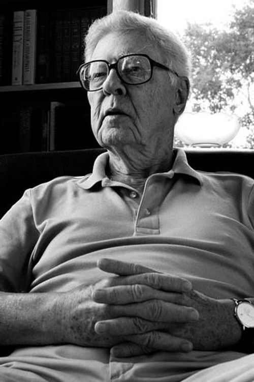 Ralph Graves as Self (archive footage)