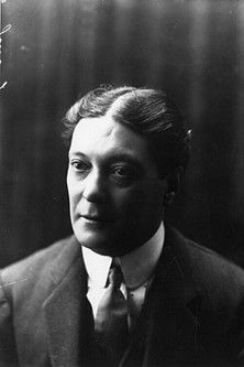 Enric Giménez i Lloberas as Lázaro