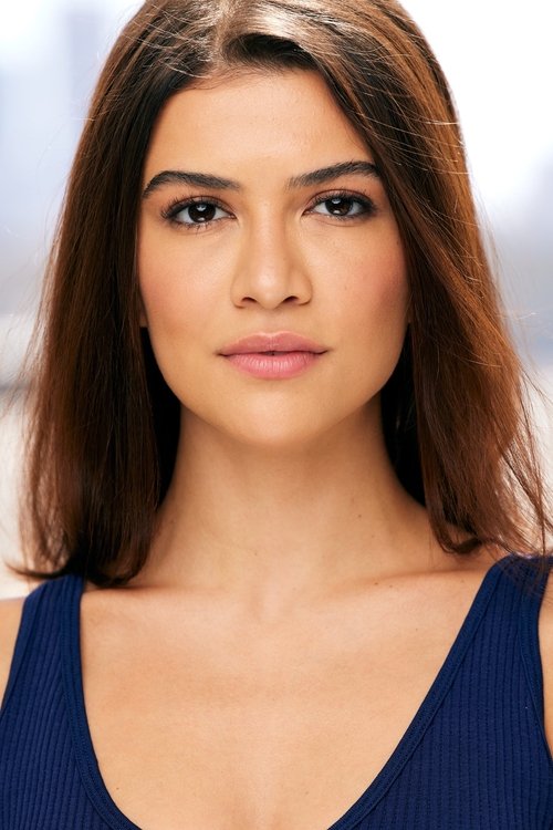 Lisette Olivera as Amy