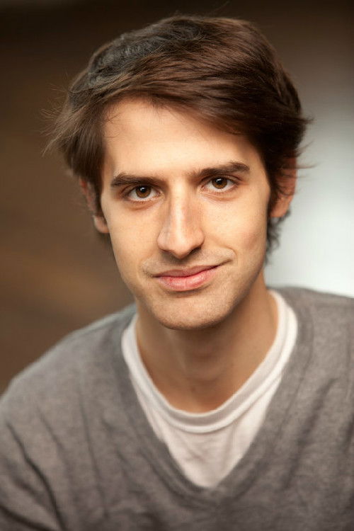 Skyler Nowinski as Felix Porges