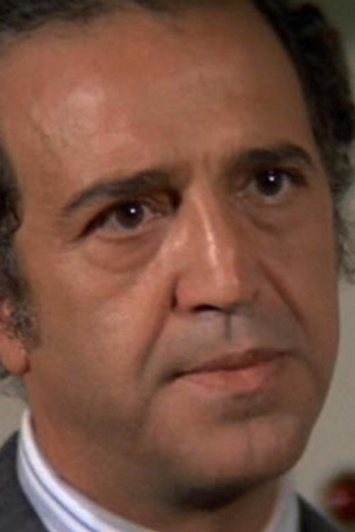 Fred Sadoff as Mr. Linarcos