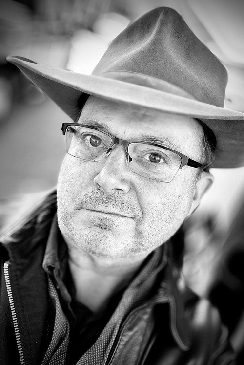 Troy Antoine LaFaye as Lieutenant Cumberland