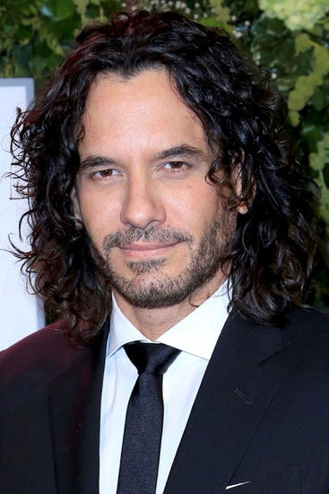 Mario Cimarro as Ali