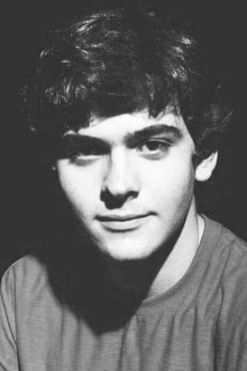 Miguel Arraes as Antônio