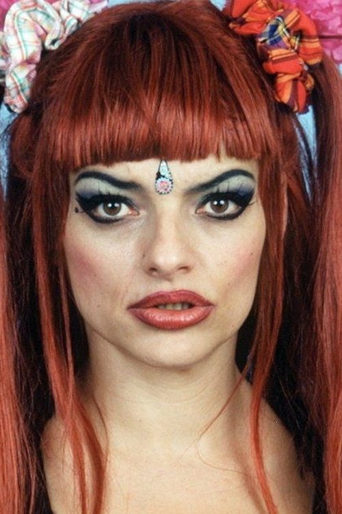 Nina Hagen as Sängerin in Taxifahrerkneipe