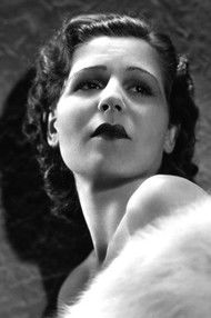 Manya Roberti as Olga