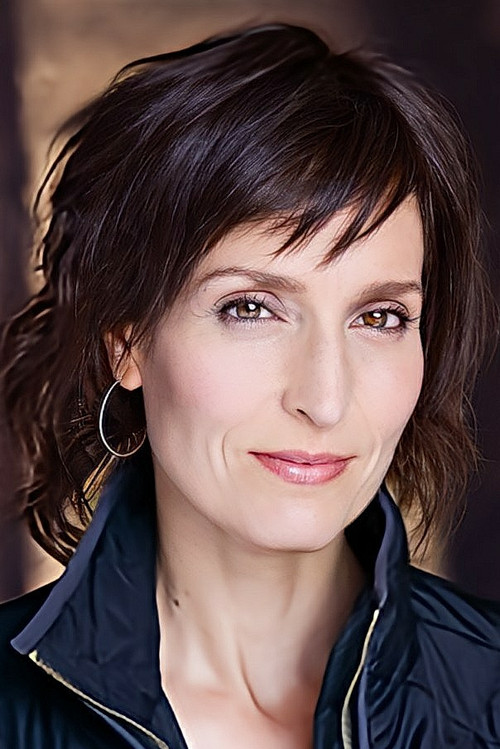 Stacey Iseman as Donna