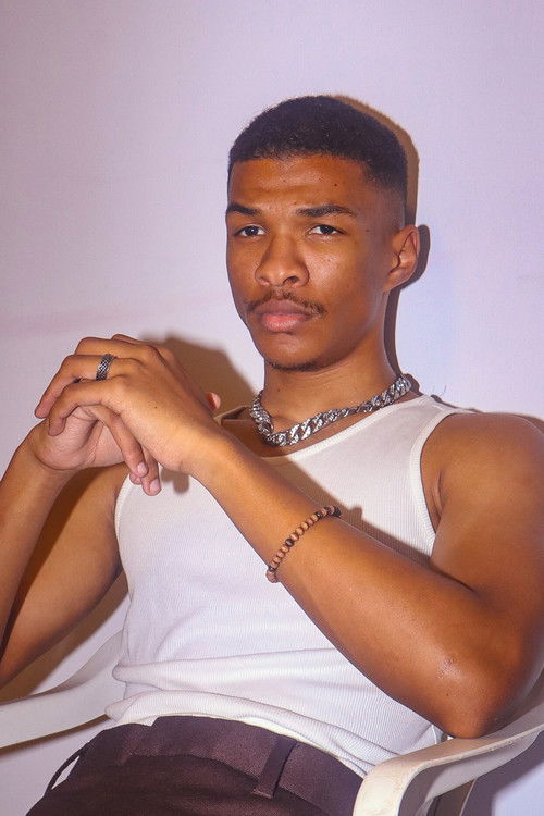 Yakheem Wagner as Mikey