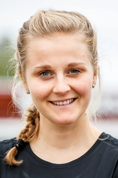 Stina Nilsson as Self - Contestant