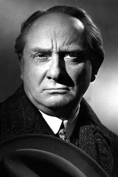 Jean Debucourt as Besagne