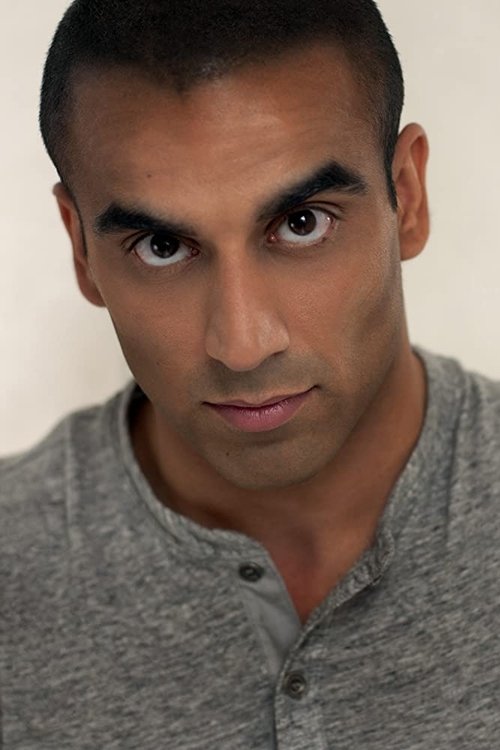 Umar Khan as Mohammad 'Mo' Khaled