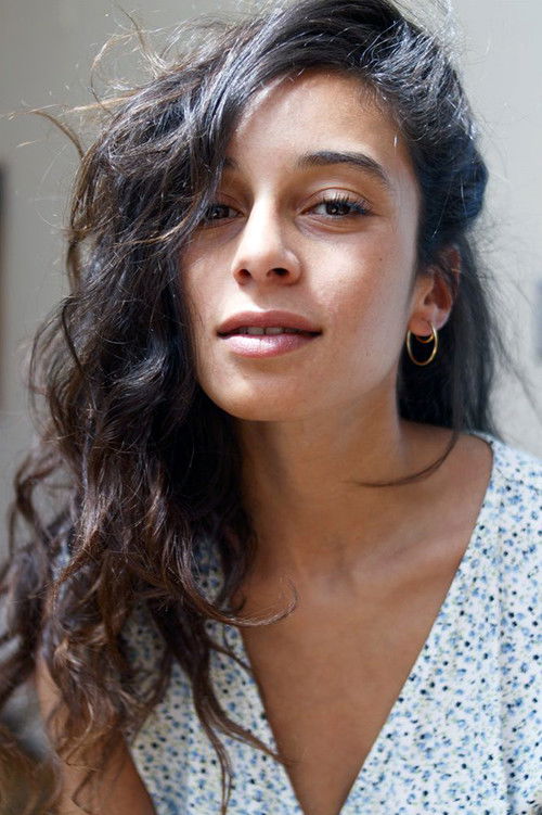 Myriam Doumenq as L'assistante du réalisateur