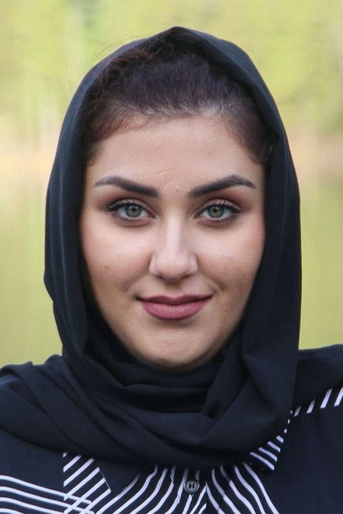 Farzana Nawabi as Mina