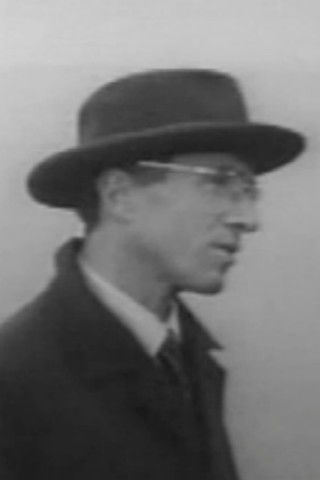 Revaz Tavartkiladze as 