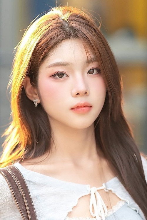 Pantira Ouhirun as Deedee