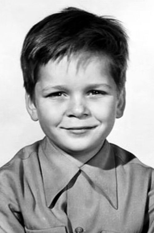 Harvey Grant as Pete