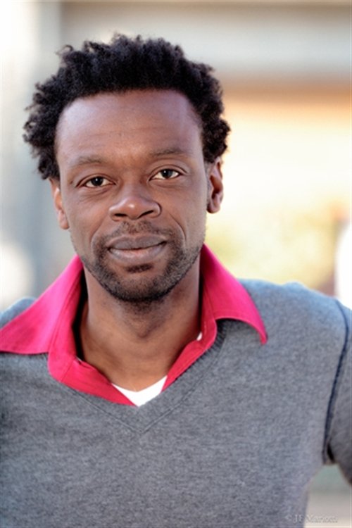 Maxime Tshibangu as Oncle Jean