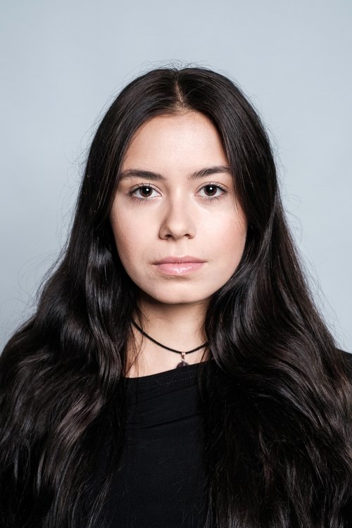 Iga Szubelak as Kasia Solecka