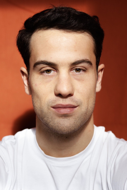 Malte Thomsen as Micha