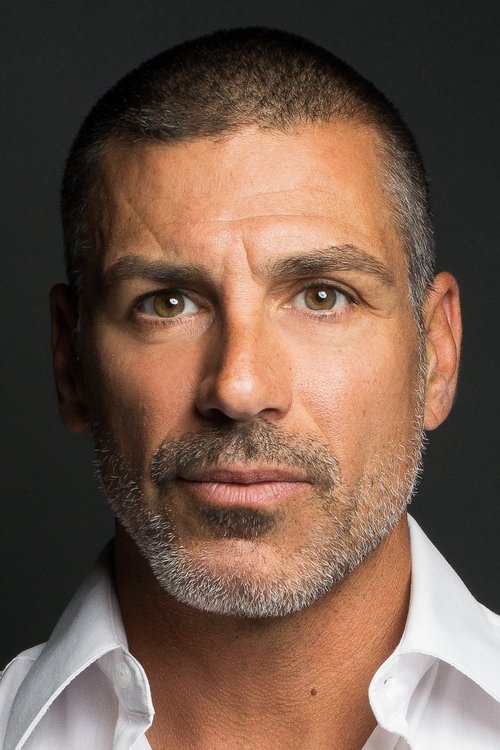 Eric Etebari as Vulture