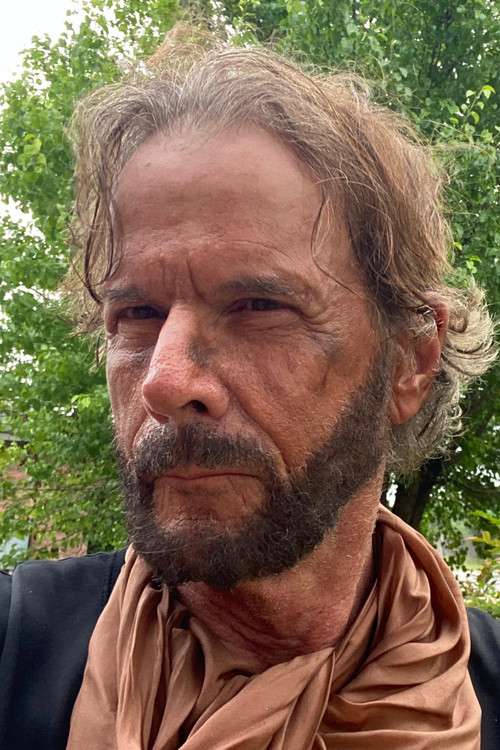 Christopher Corson as Curly Belle