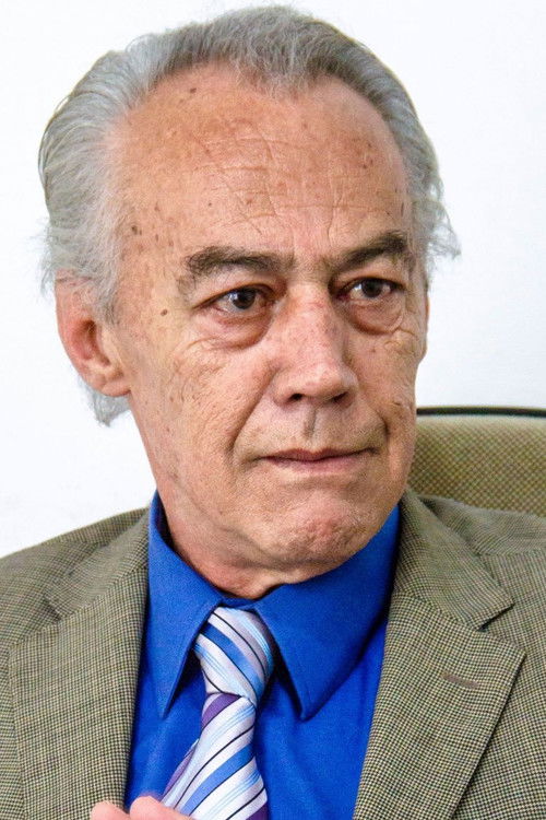 Sapiran Brito as General Osório