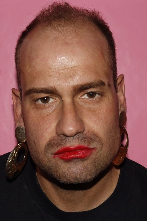 Marcos Figueroa Fernández as Hombre de valor