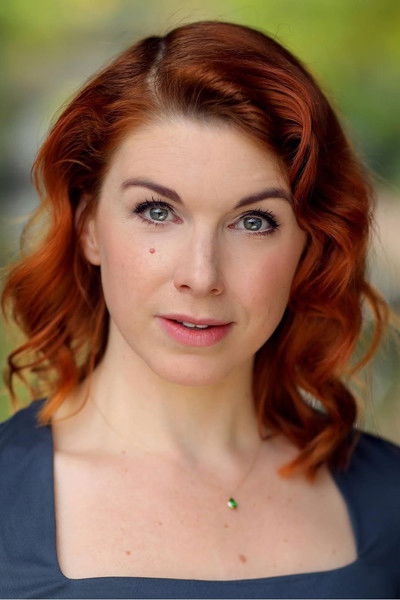 Aislinn De'ath as Emma Davenport