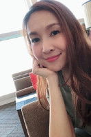 Intan Ladyana as Suriati