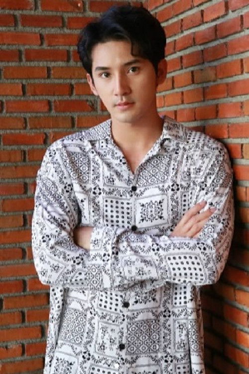 Tod Suttipong Nakdaeng as Peem