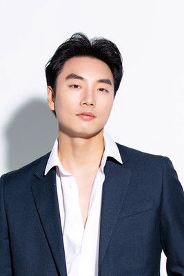 Sung Yeon Ho as Ghost