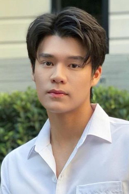 Kasama Khanjanawattana as Ali