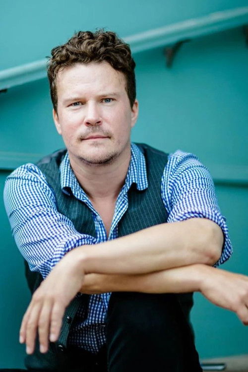 Stephen Spender as Al